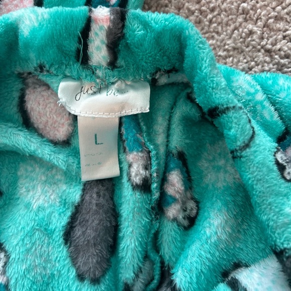 Just Be Women’s Fleece PJ’s Bottoms with Penguins
Size L - Picture 4 of 4